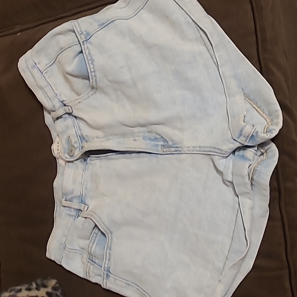 Pac sun light washed jean shorts size 28